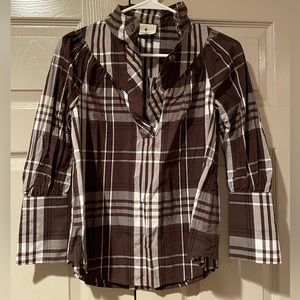 Women’s beautiful chocolate brown and white T. Nuck blouse.
